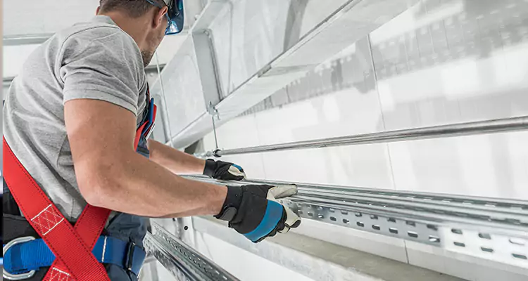 Glass Balcony Railing Replacement in Poinciana, FL